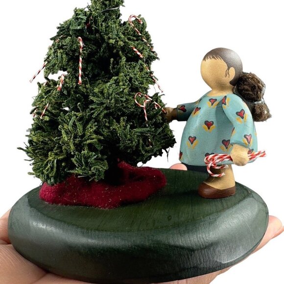 Vintage 1995 Folk Art Figure Sculpture Girl W Christmas Tree Signed Phil Wooden - Picture 4 of 10